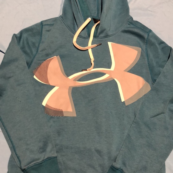 ⭐️⬇️ Under Armour Women’s Athletic Sweatshirt/Hoodie - Picture 5 of 8